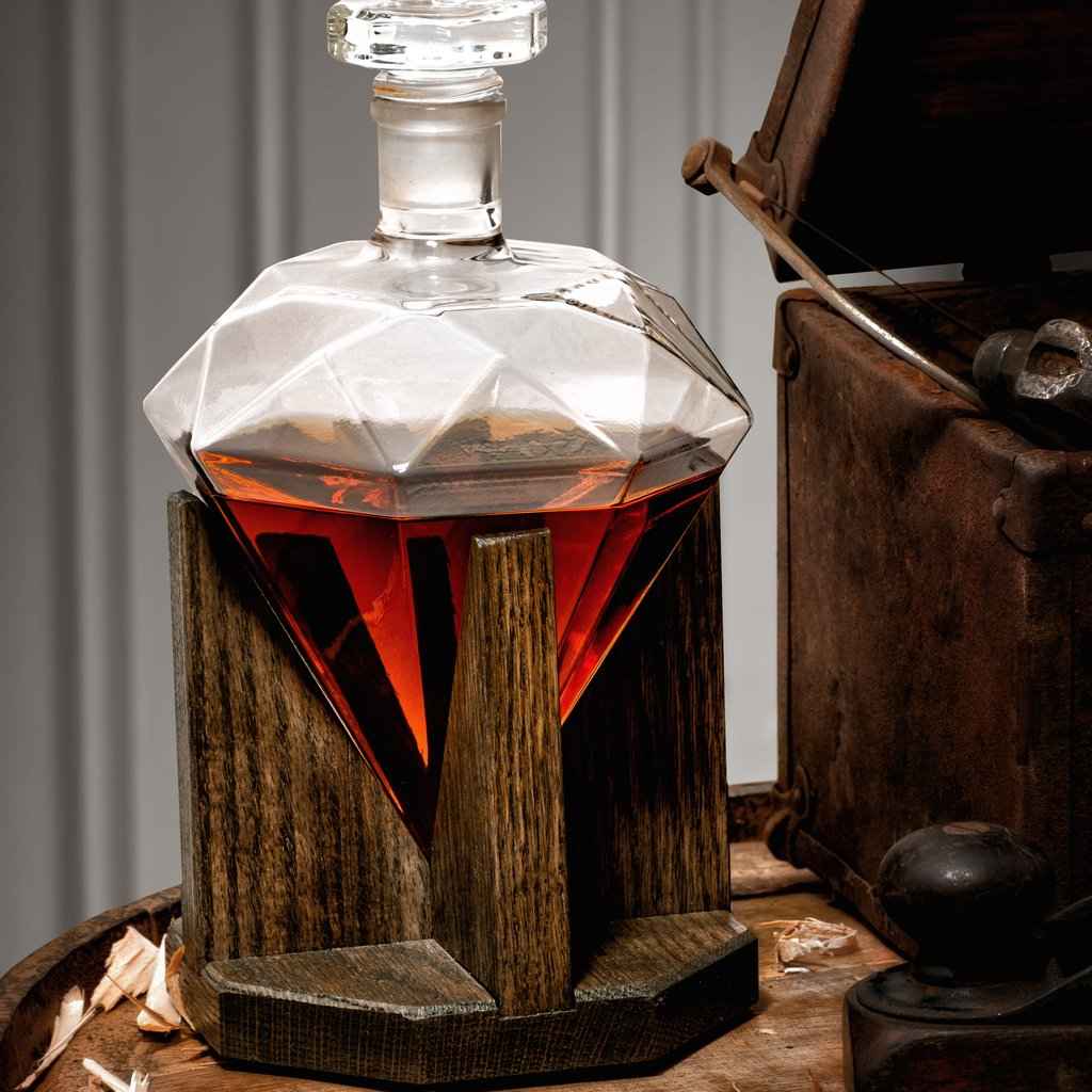 Diamond Shaped 1000ml Glass Decanter