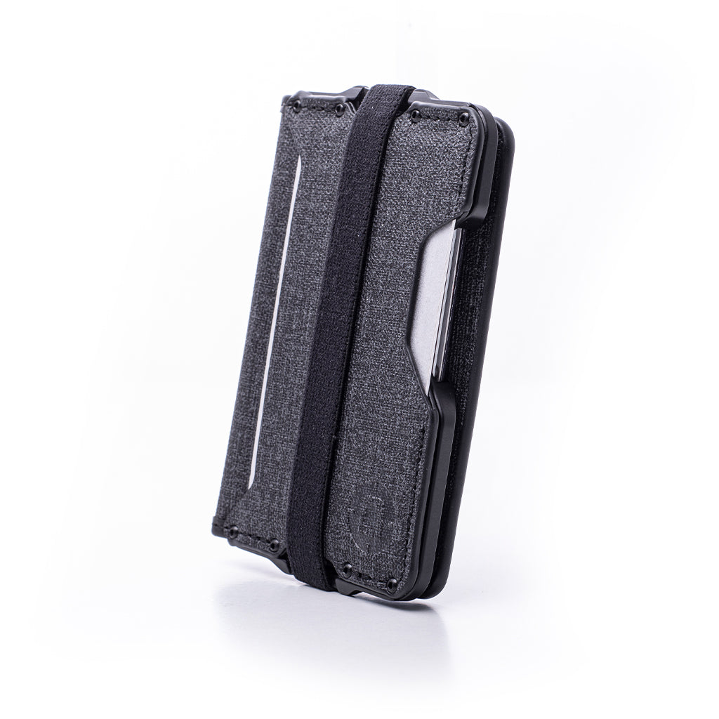 D03 Dapper™ Bifold Wallet
