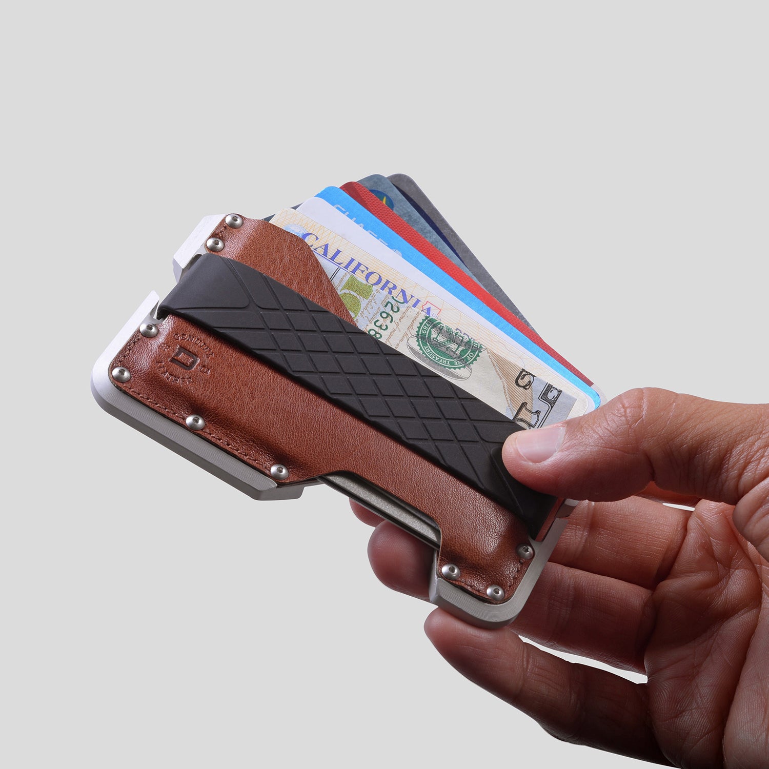 D01 Dapper™ Wallet
